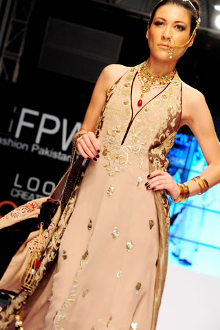 Chinyere at Fashion Pakistan Week 2010